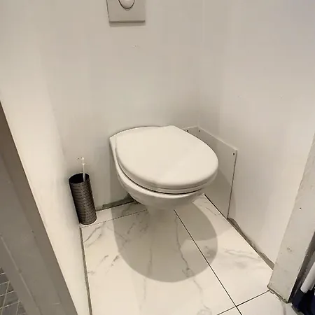 T1 Centre Ville, Vieil Antibes, Port, Gare Et Plage 4pers דירה
